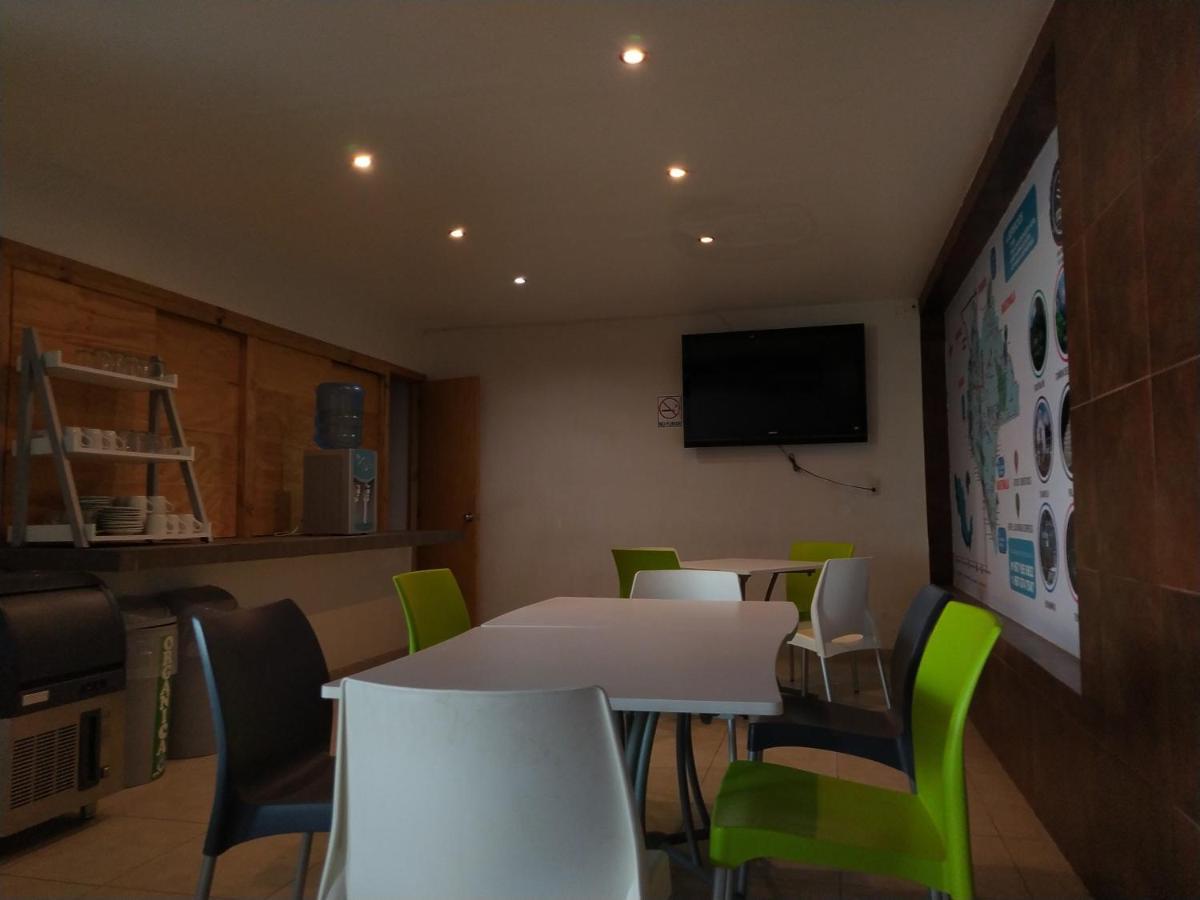 Hotel Brisas Express ซานกริสโตบัล เด ลาสกาซาส ภายนอก รูปภาพ