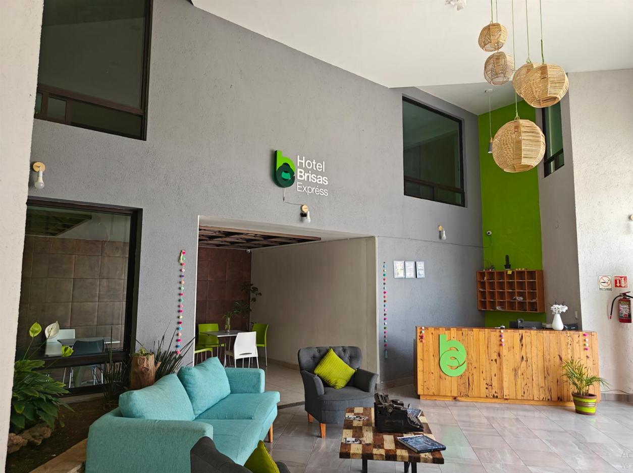 Hotel Brisas Express ซานกริสโตบัล เด ลาสกาซาส ภายนอก รูปภาพ